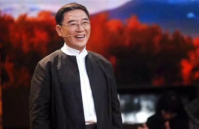 小大夫，巷弄深處的醫(yī)療溫情與特色小店的故事。